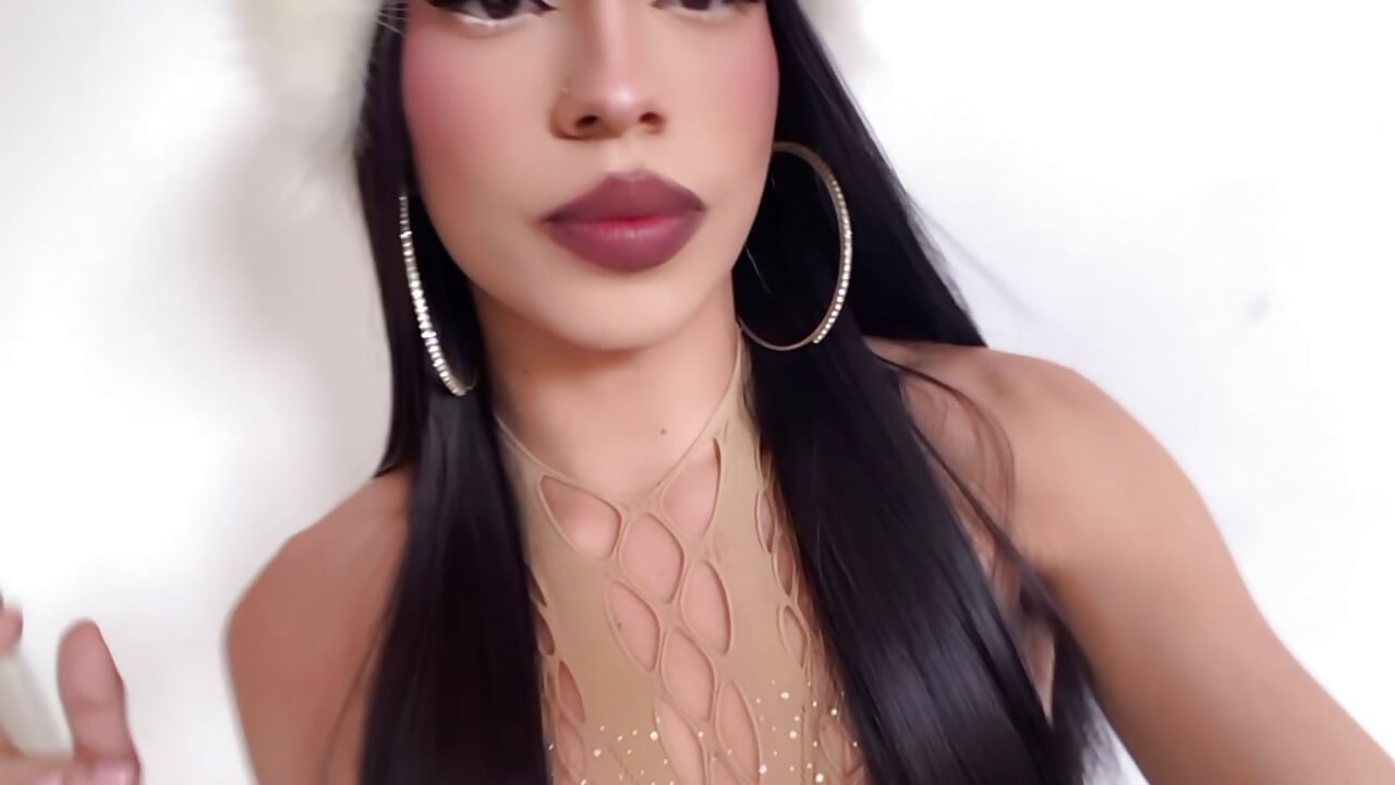 BabyMiaa_ - kameramalli trendaava video 2307