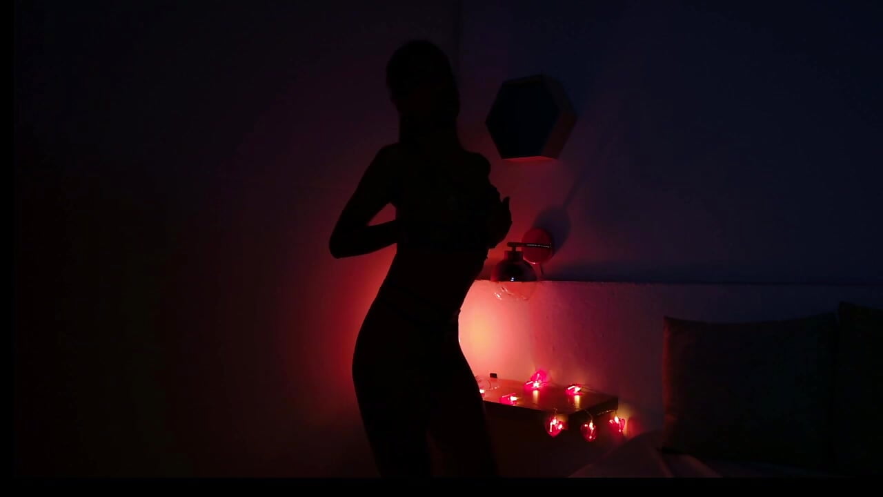 Shadows of my hot body! ♥ - วิดีโอโดย Zoehot_11 โมเดลแคม