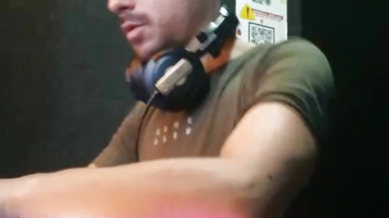 💯💯 - video by Ethan_Briggs cam model