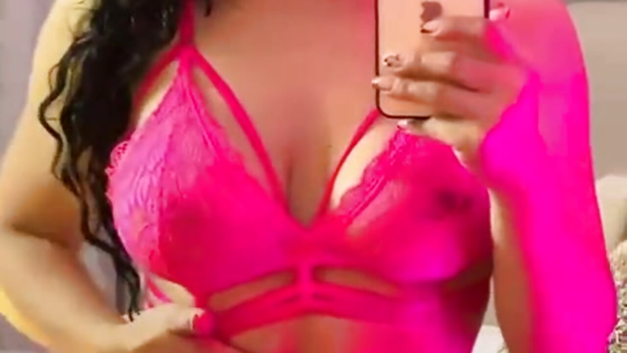 you like what you see - відео від вебкаммоделі XenaRevelo