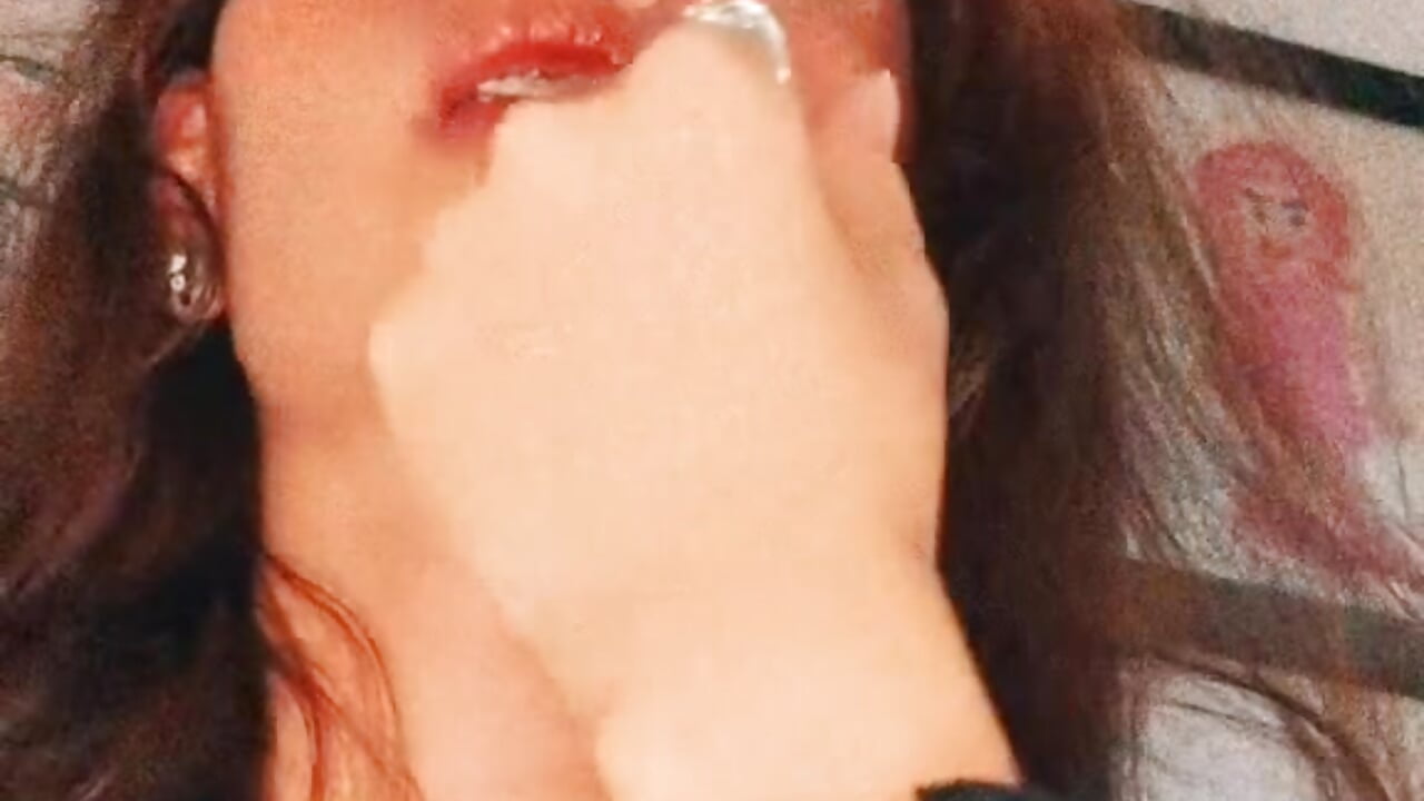 can you read my lips - video by Annalia69 cam model