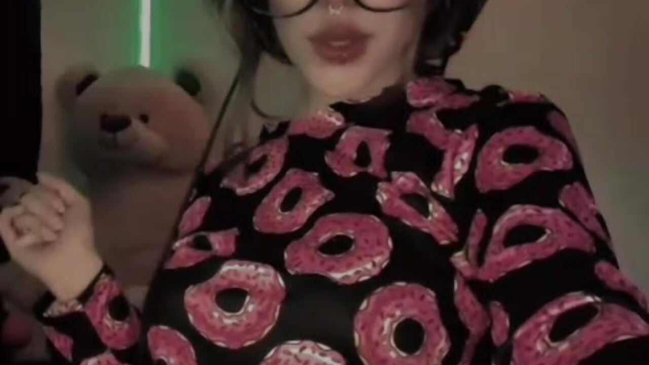 Sugar, Rhythm and Temptation 🍩🔥 - відео від вебкаммоделі Oliviamonroex18