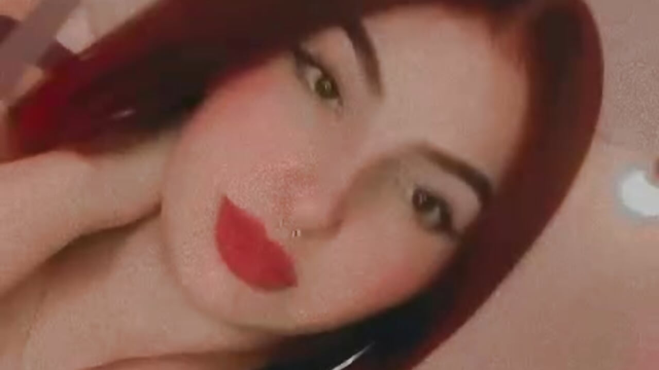 Kiss for you ❤ - video od modelky/modela Missslynnn