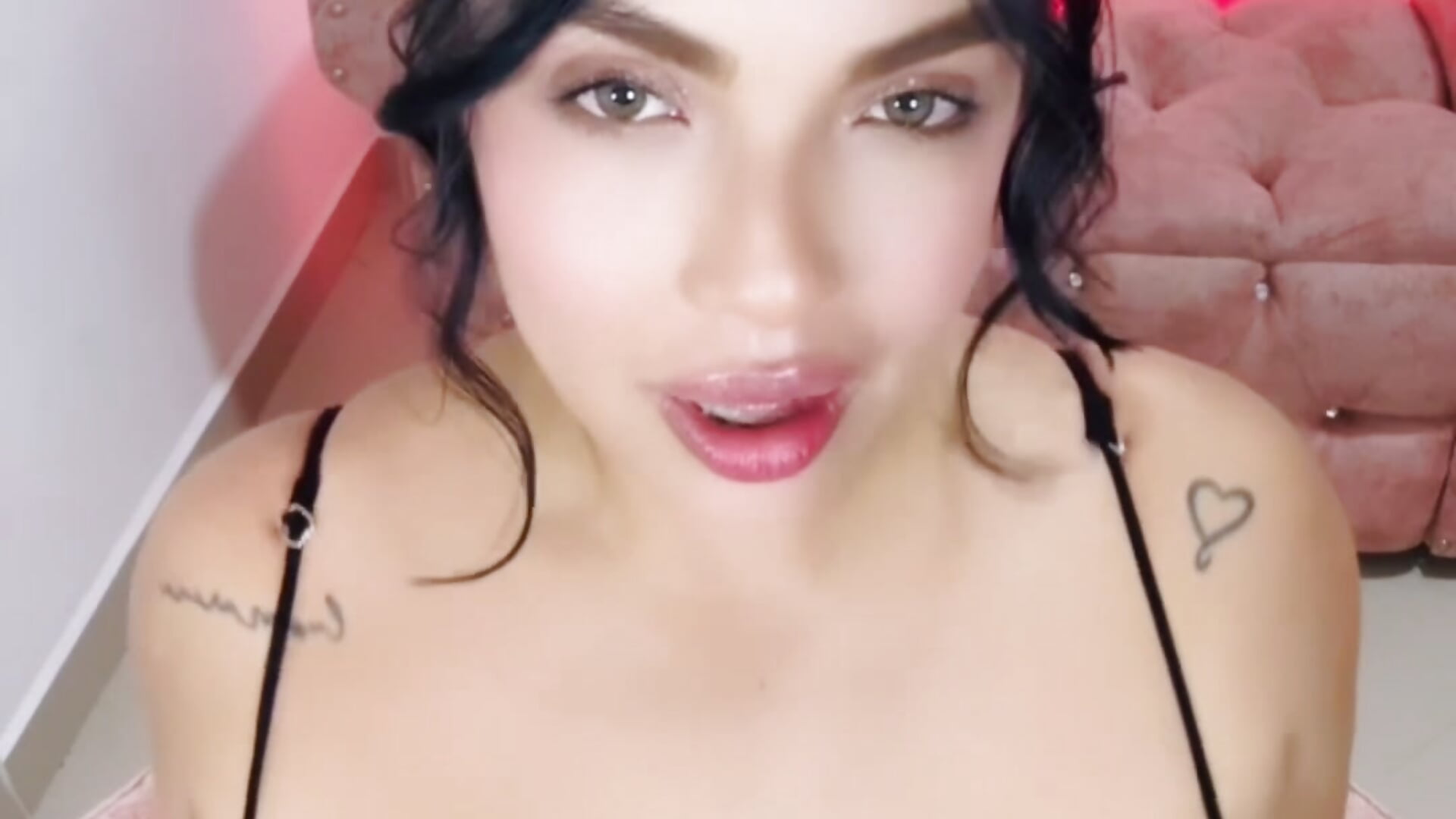 * ✨ “¿Te atreves a descubrir mi mejor lado? 😉”