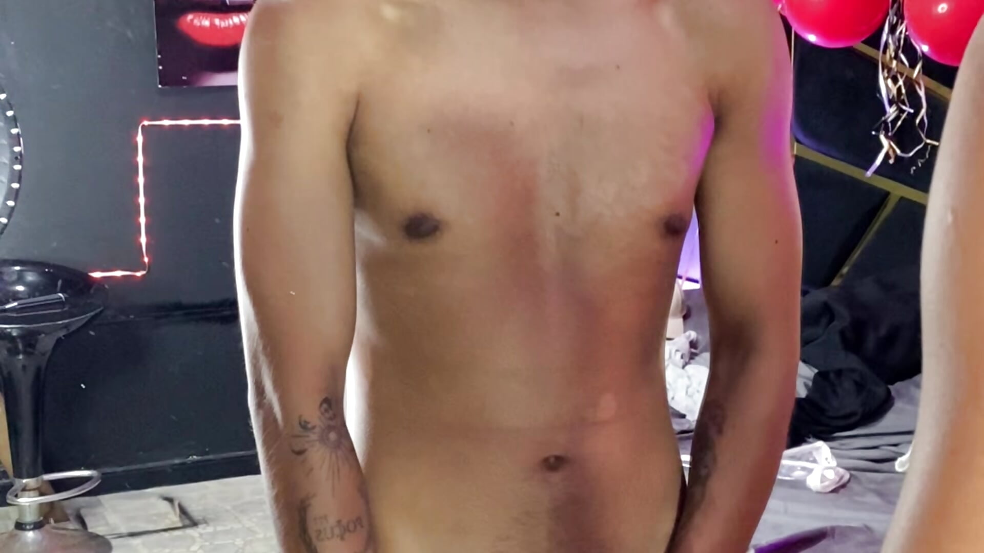 IMG_3099 - video by AxelAndJeremy2 cam model