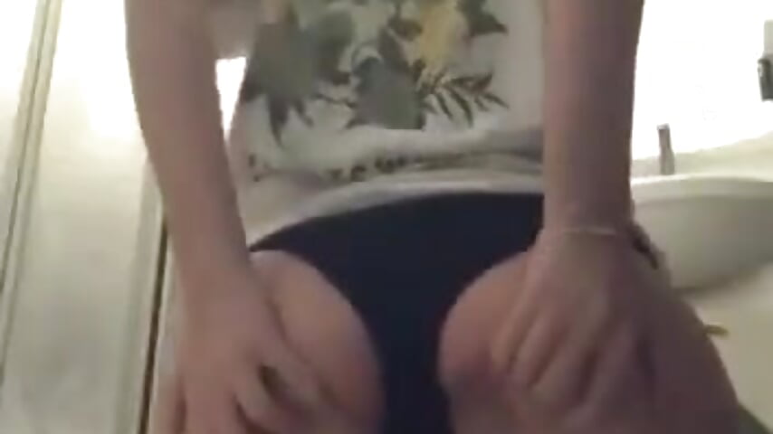 1000000696 – video af Semamizmir cam-model