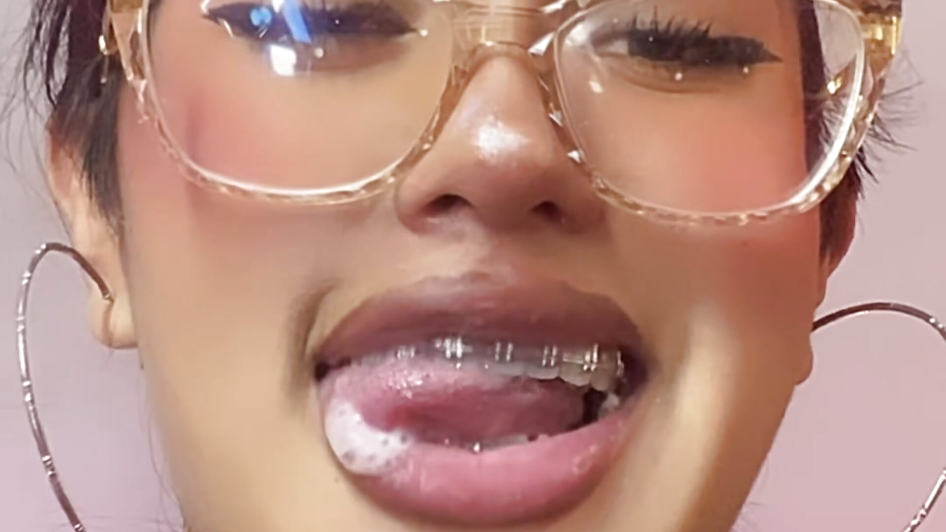 Video dedicated to submissives 🤪 – видео вебкам-модели leyla_collinss