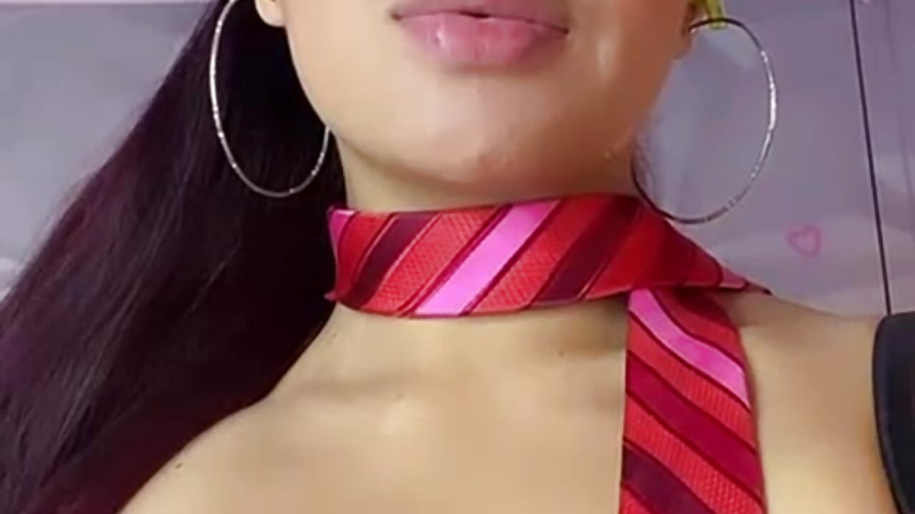 New Look<3 - วิดีโอโดย leyla_collinss โมเดลแคม