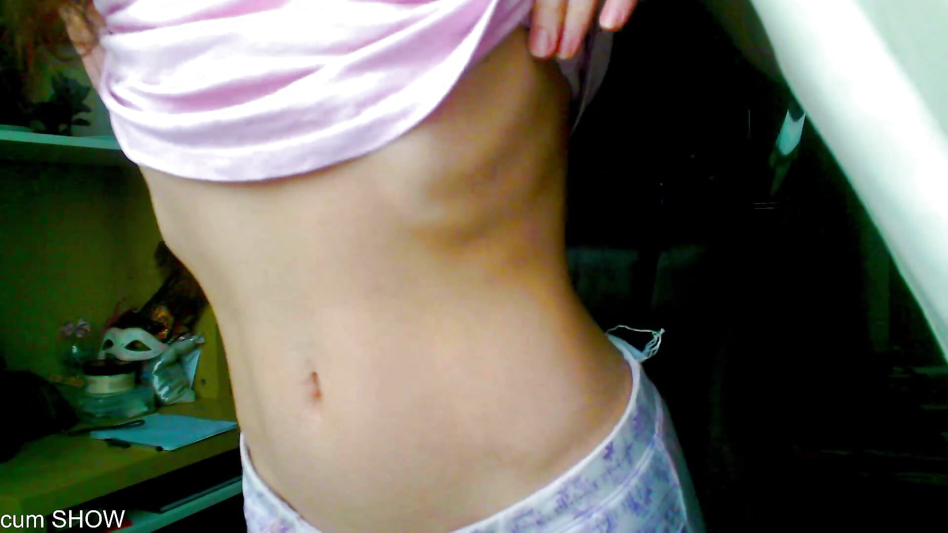 Hello! Its me, with long curly hair and nice smile - video by Alice_newhome cam model