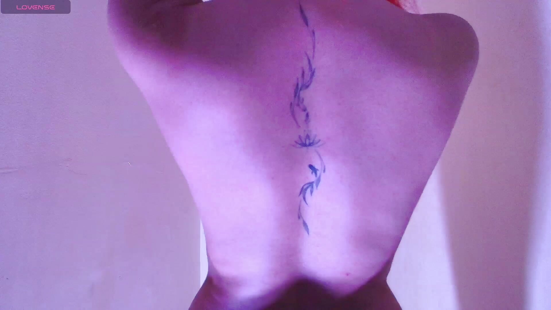 A tattoo that will blow your mind😏 - Celestee15_ 캠 모델의 동영상