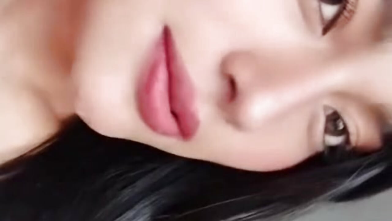 Naomi 😈 - video av Naomism-- cam-modell