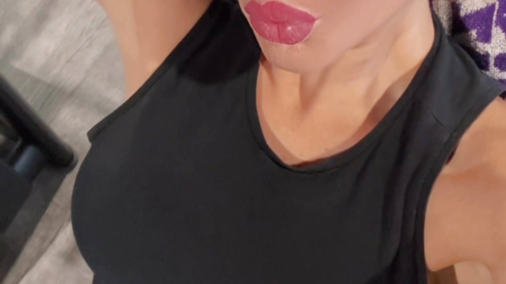 Me at the gym - วิดีโอโดย IrinaFox22 โมเดลแคม