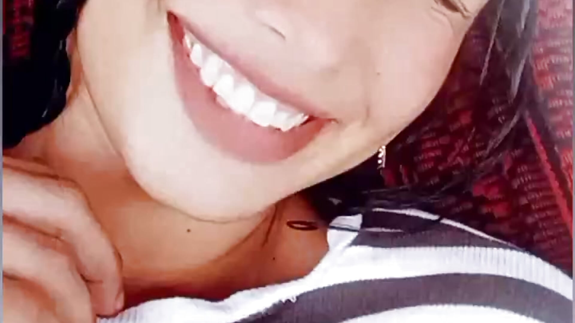SMILE :D - video by evangelineroos cam model