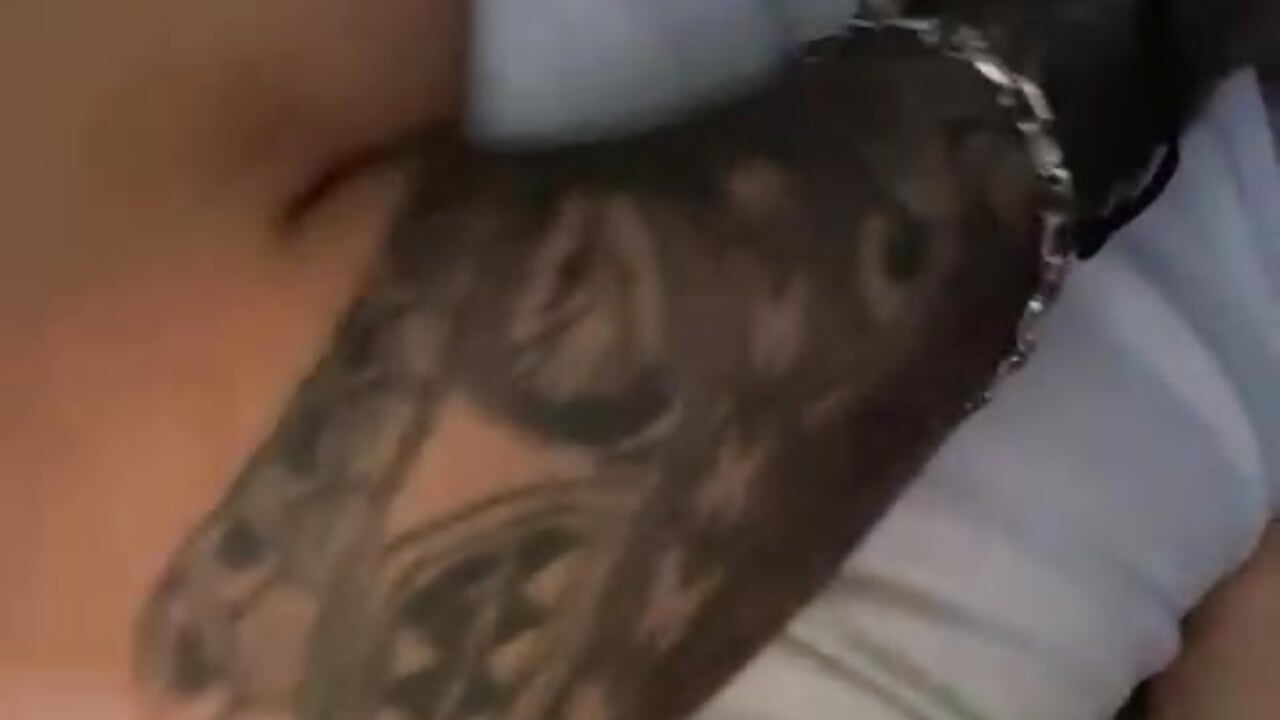 TATTO  SEXY IN MILCON - clip cu back_thomson model videochat