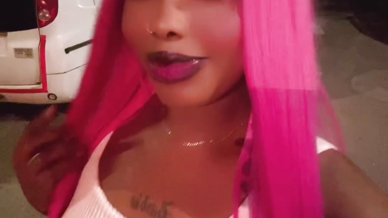 Pink and my skin color💞 - Dahianara__ adlı kamera modelinin videosu
