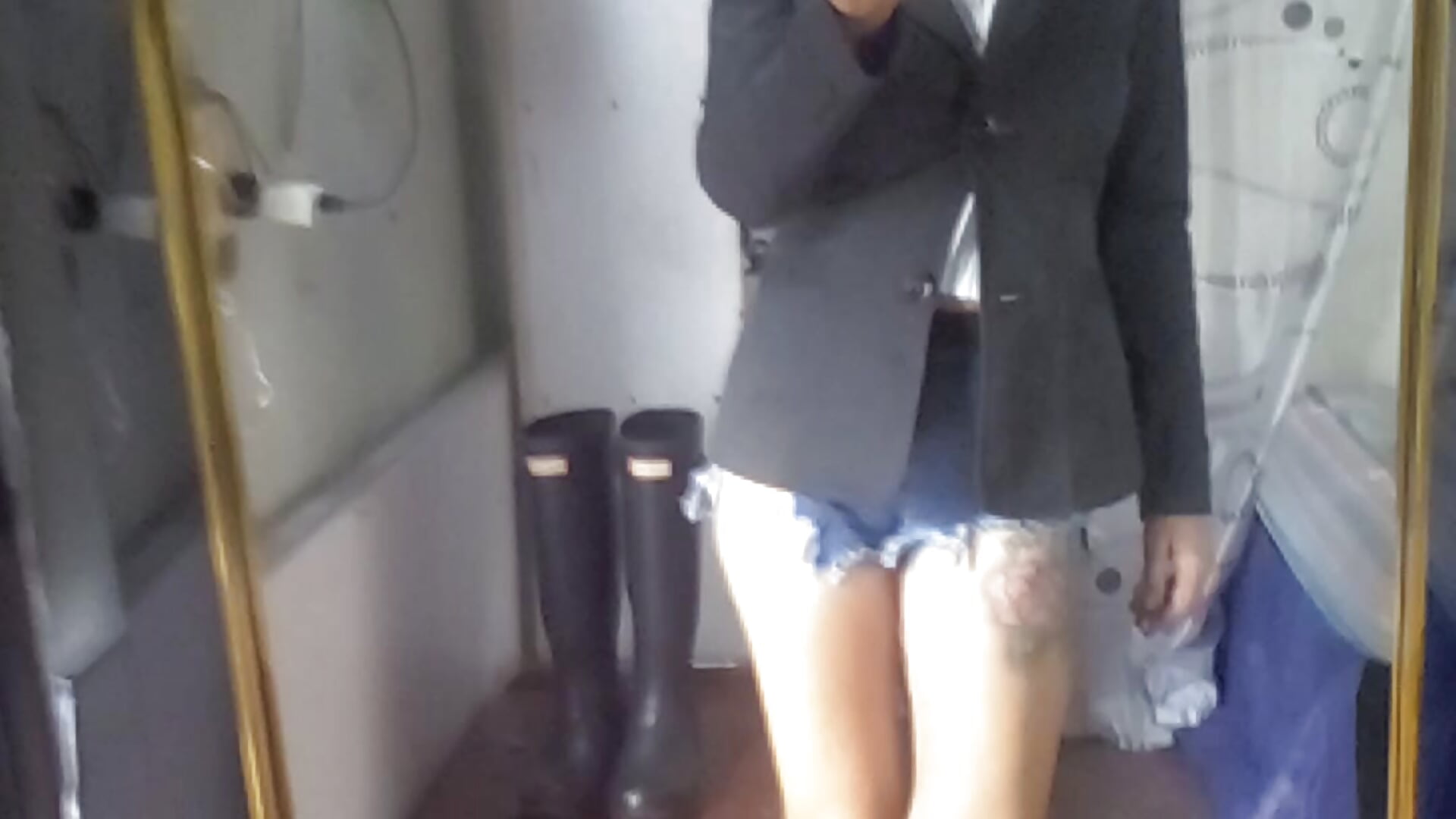 VID_20251229_084736 - video di Esterlindez modella di cam