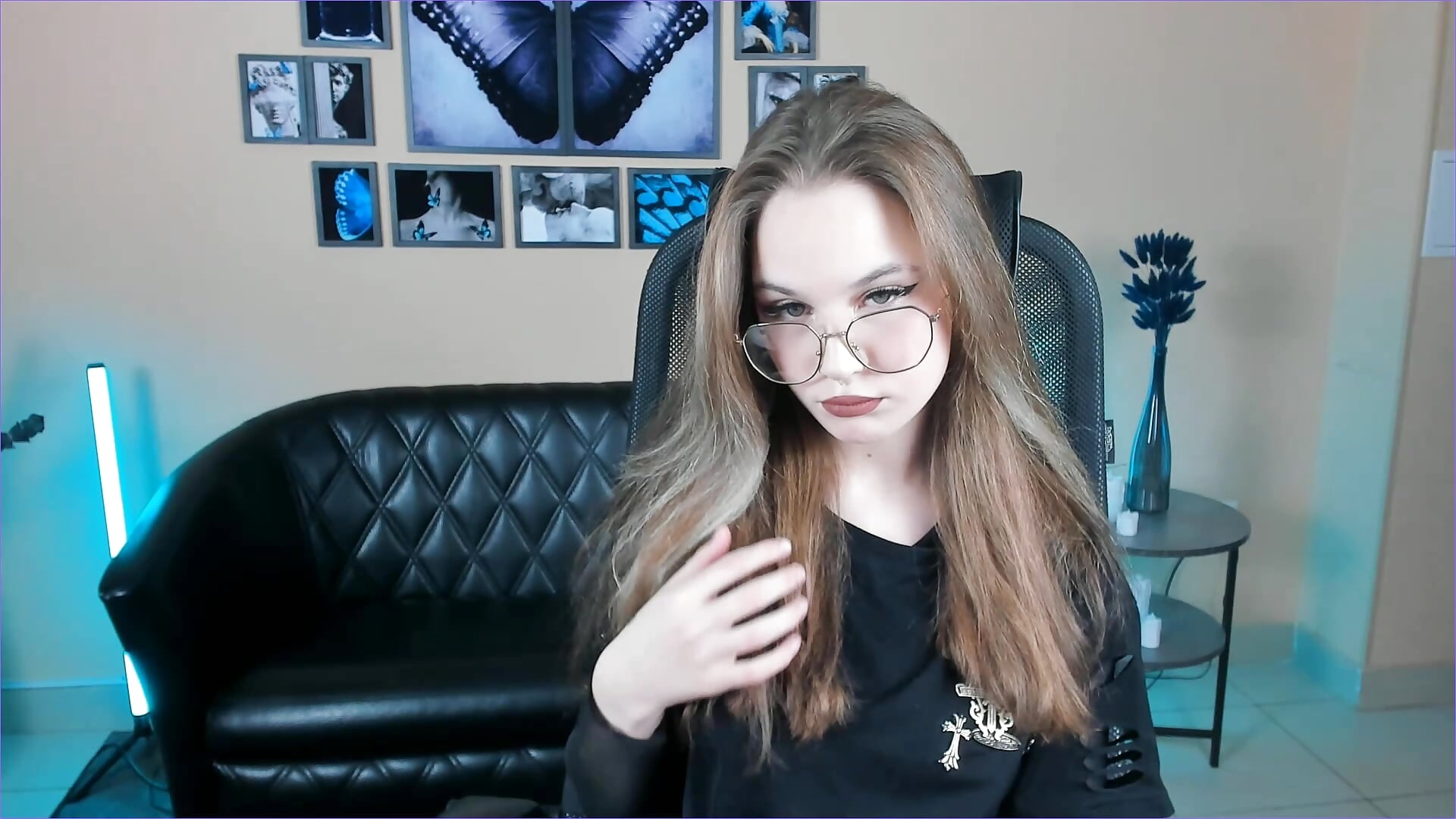 Hello everyone - video by SsoniaRay cam model