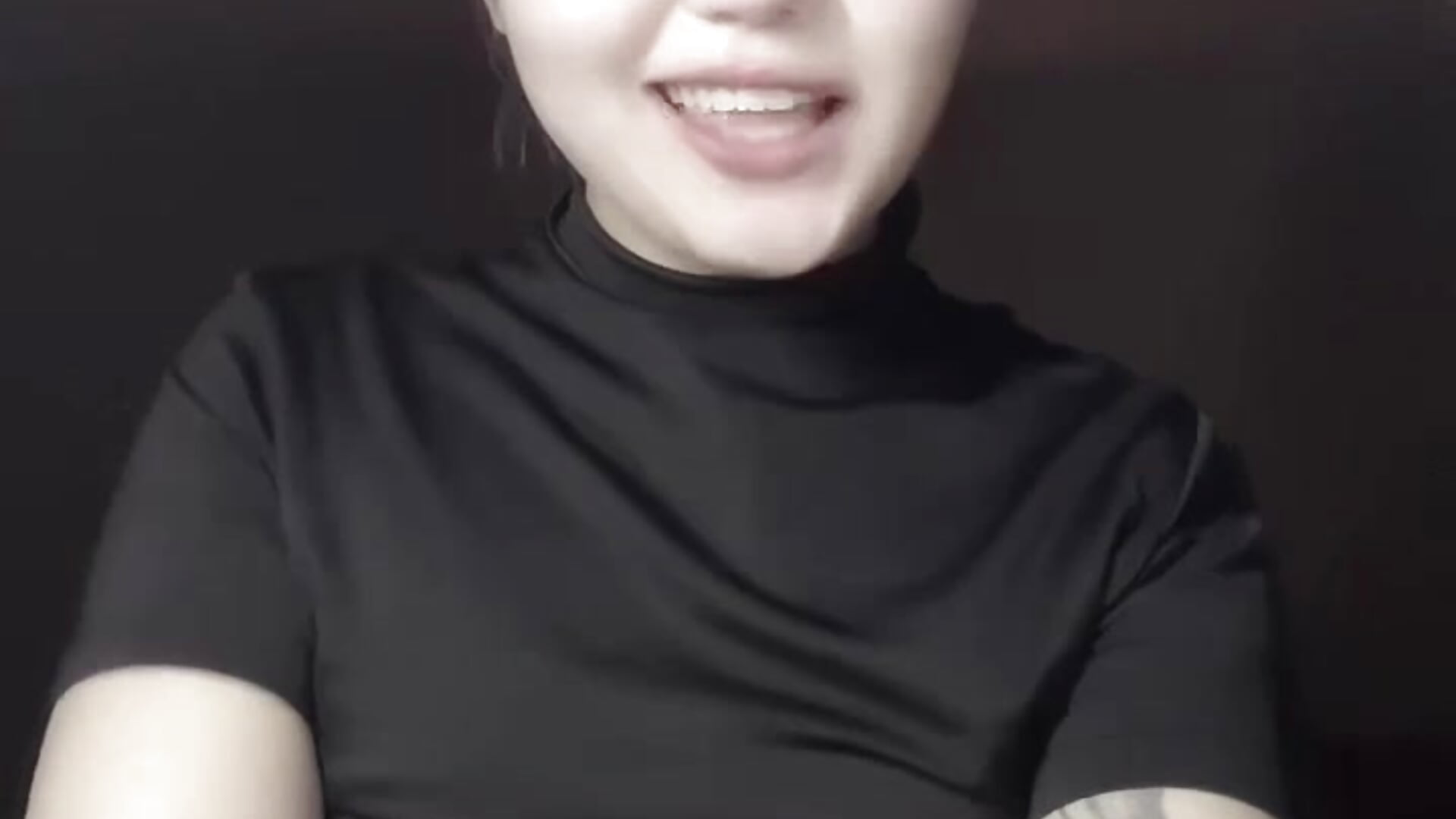 Some hotter tik tok dance? :3