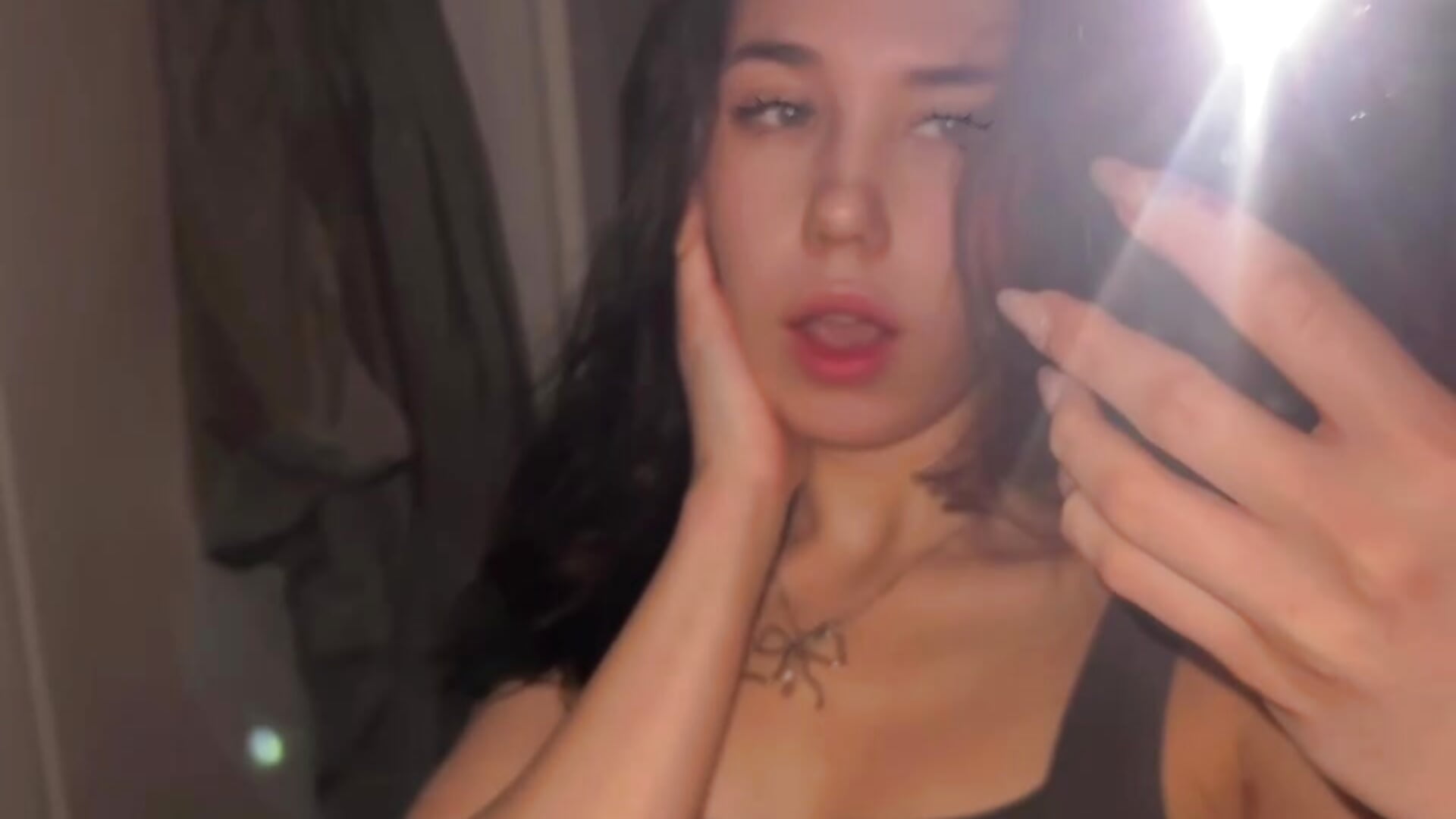 I'm fresh and hot - video av Nicoll_Cherry cam model