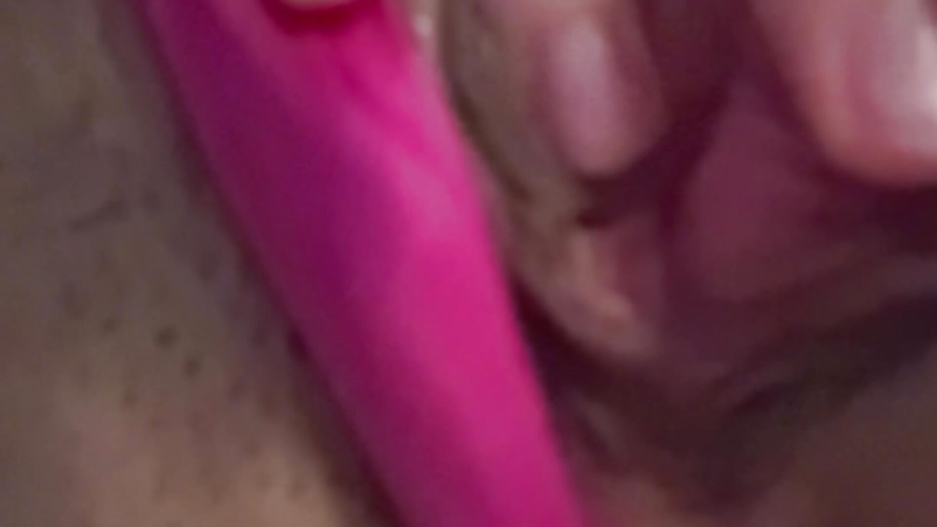 Mi masturbo la fighetta - clip cu DeaAthena model videochat
