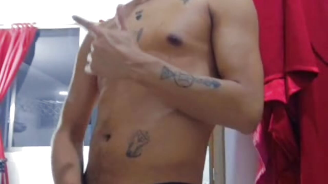 ❤️❤️ – video modela na kameri SalvatoreMontes