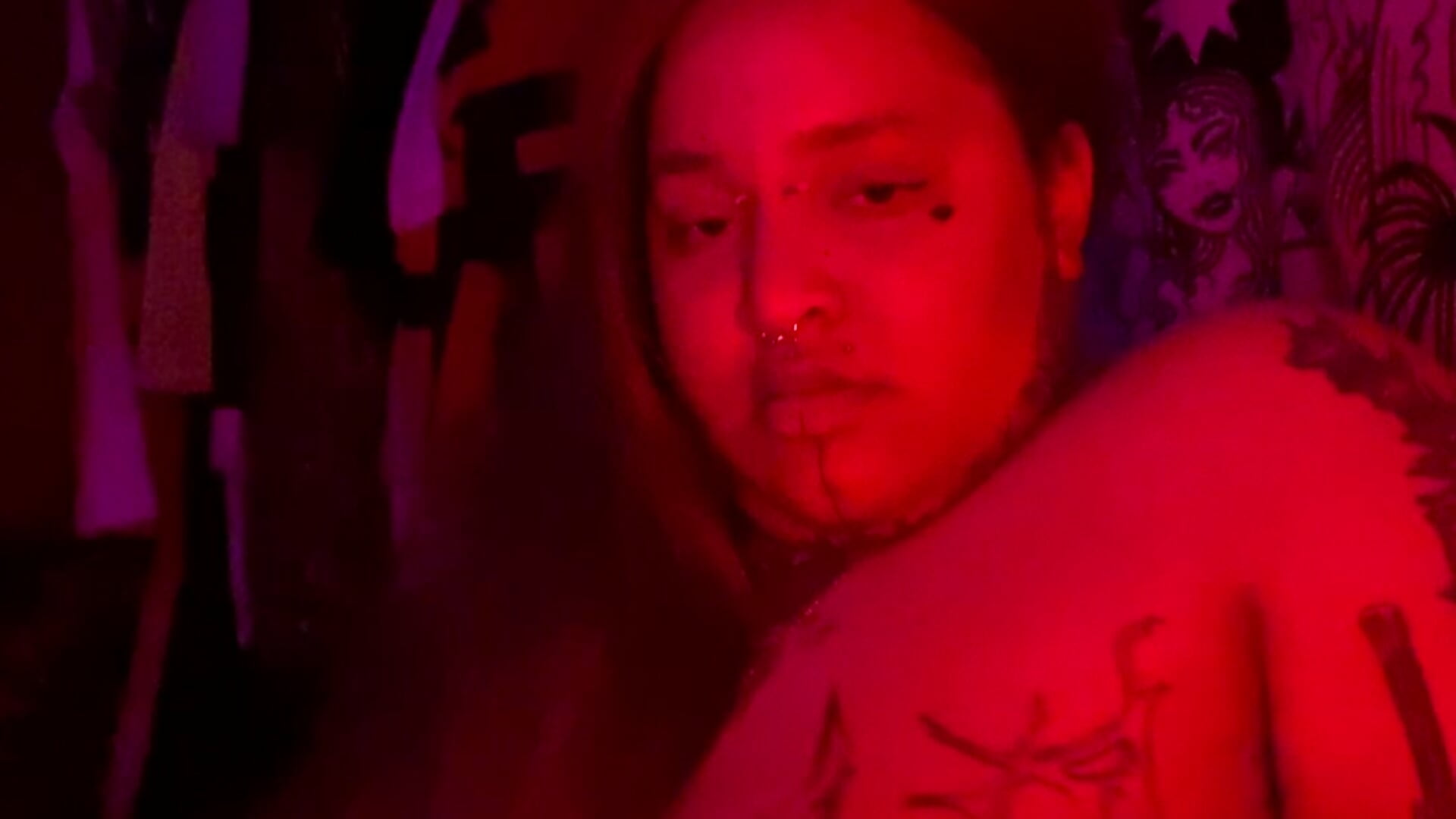 topless tease - video by succubussy666 cam model