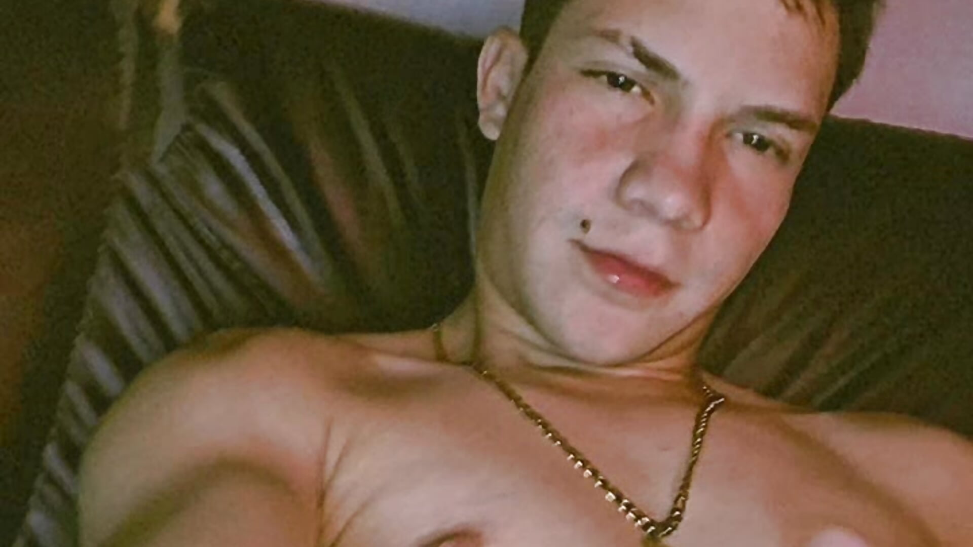 1001148265 - video by flecharojaa69 cam model