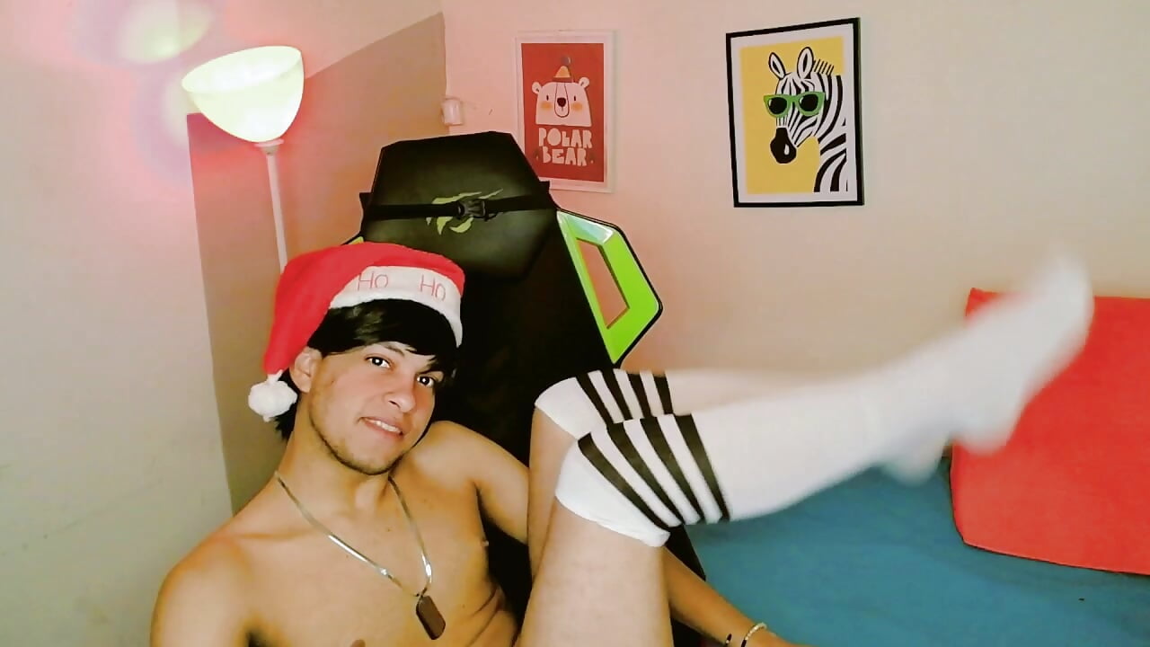 SEXY HOLLIDAYS - video di Luky_twink modella di cam