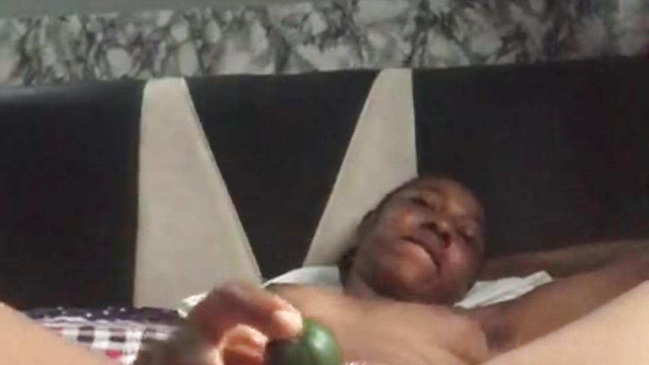 209984e4-076a-482d-a8bb-6928f7720705 - vidéo du modèle de showcams Dennis09091