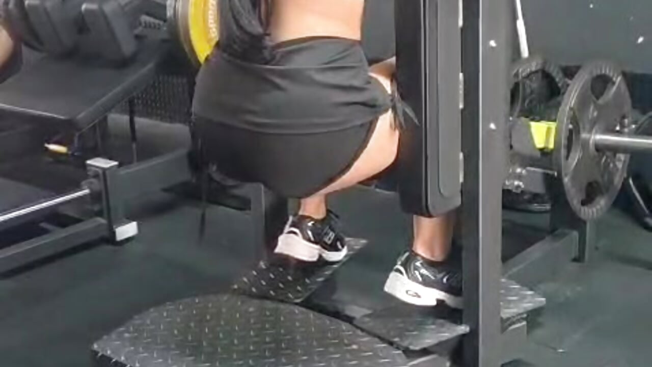 watch me exercise - video by miiastone_cm cam model