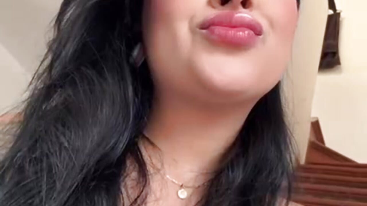 Lips that provoke sins 💄🔥💋 - Vídeo de sophie_rizoo, modelo de vídeos