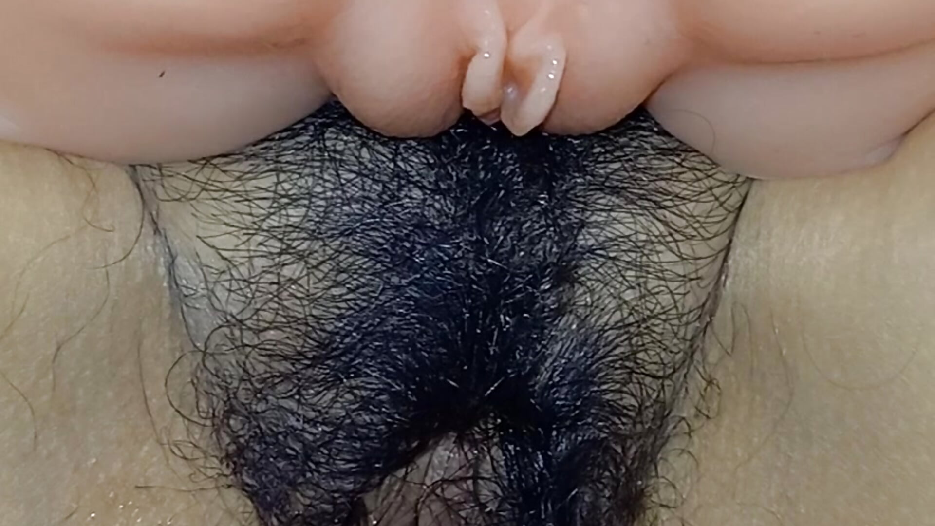 LABUBU tourist doll hairy pussy Namibia - відео від вебкаммоделі MoonedByEva2025