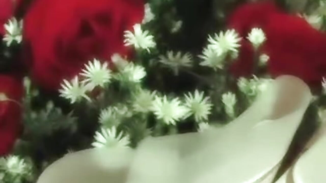 🌹🥀This is my first time to receieved Roses - video by Your_Anal_Amberr cam model