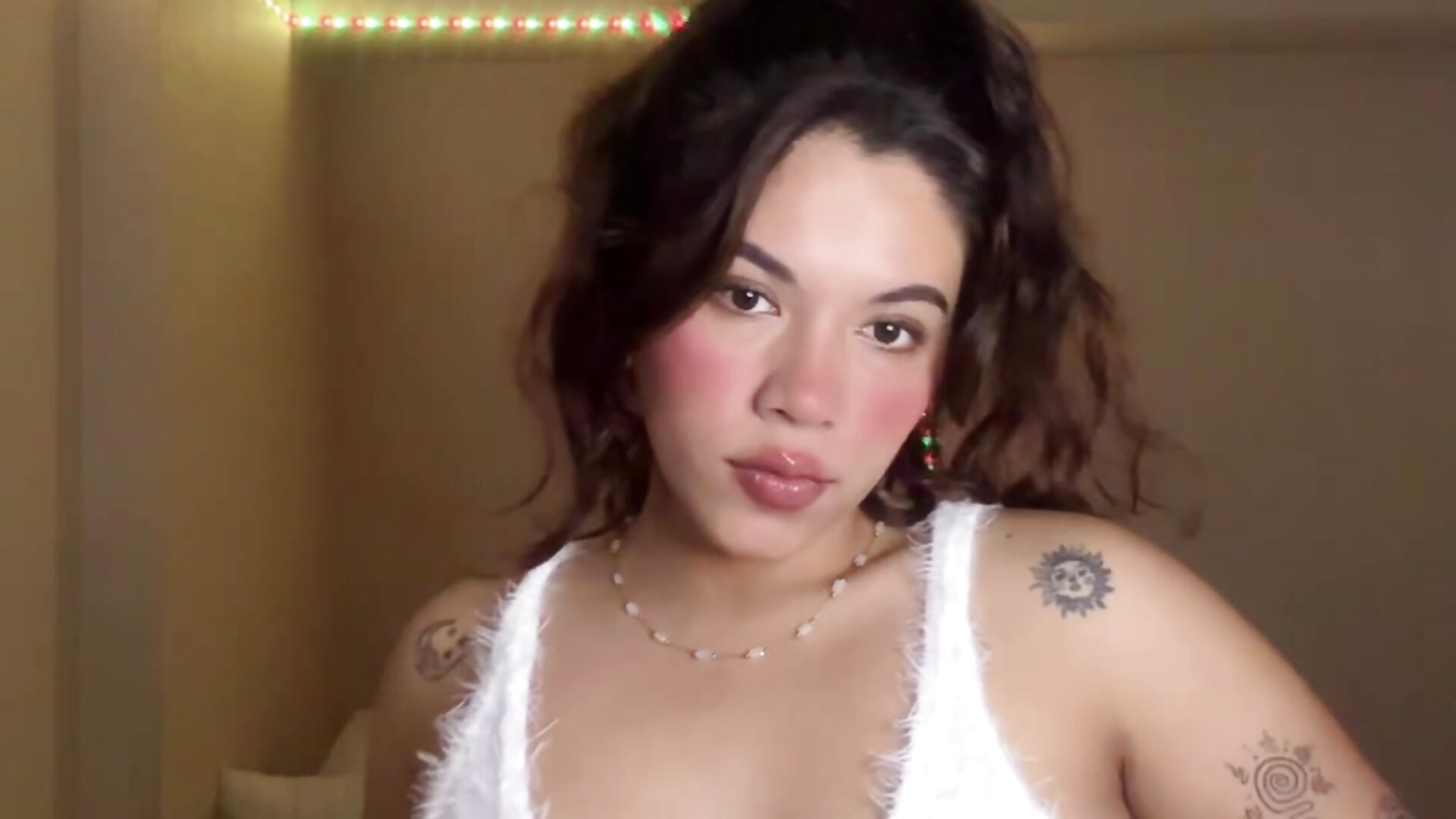 🌻 - video by amelieblowsome cam model
