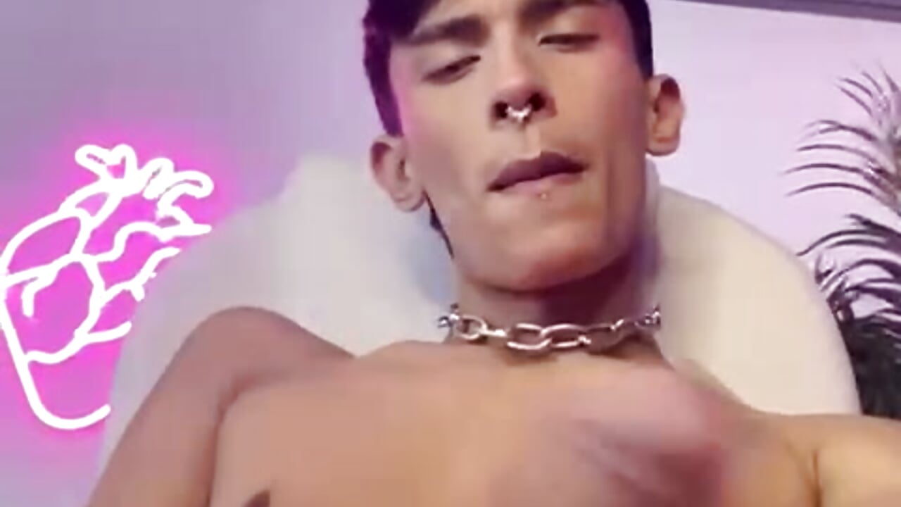 JERKING OFF MY BIG COCK CLOSE TO CAM🤤😈 — filmik Dracco_Velour_, modela(-lki) na kamerkach