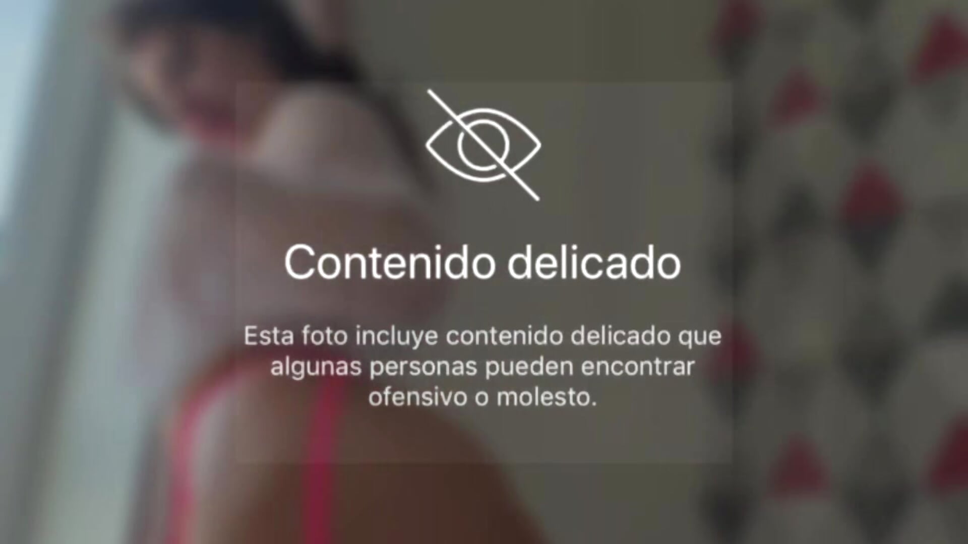 Oh, I'm so hot... help me 😈 - video di Lira_Fayeee modella di cam