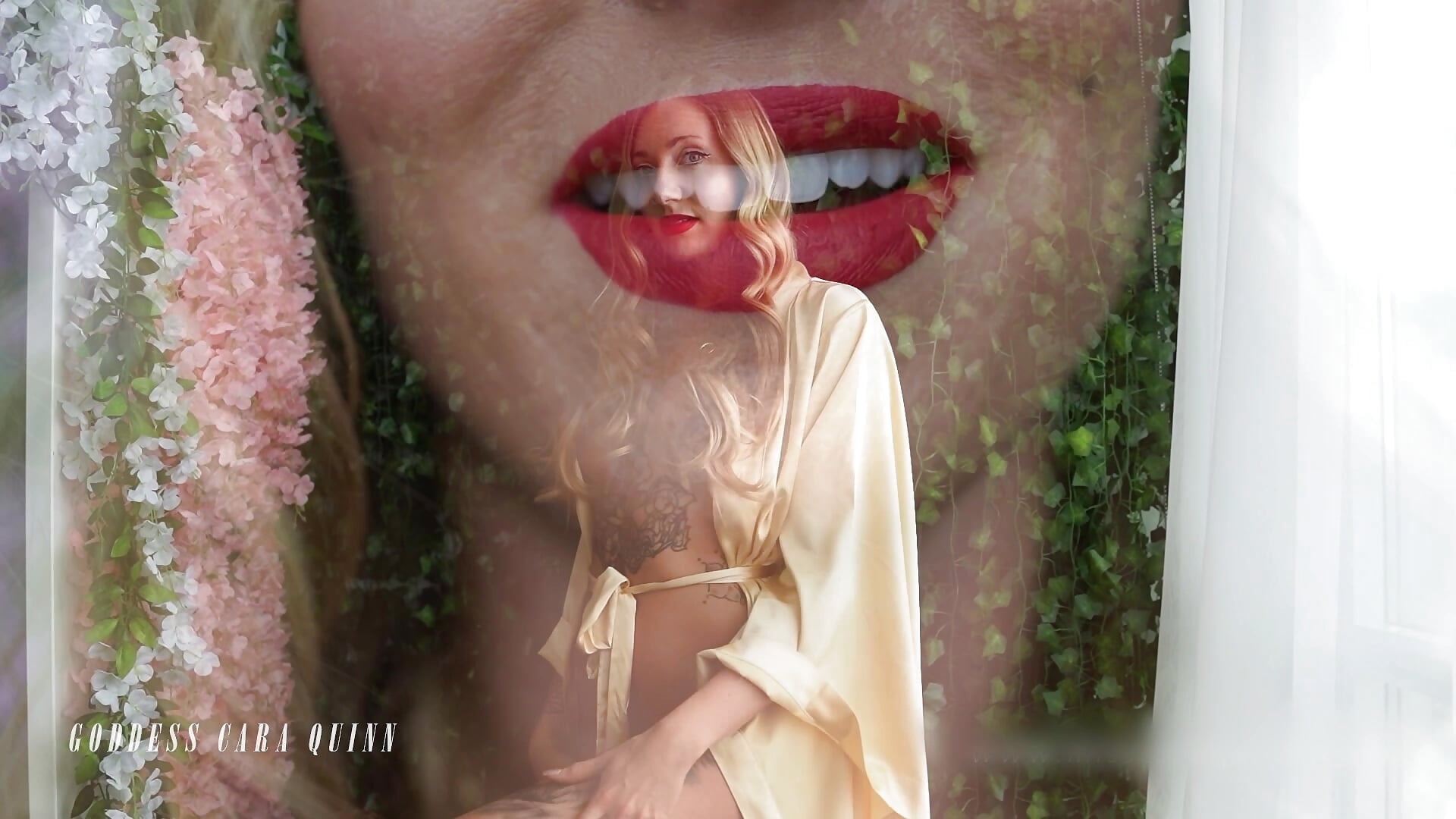 Golden Gown - video di OpheliaRoxx modella di cam