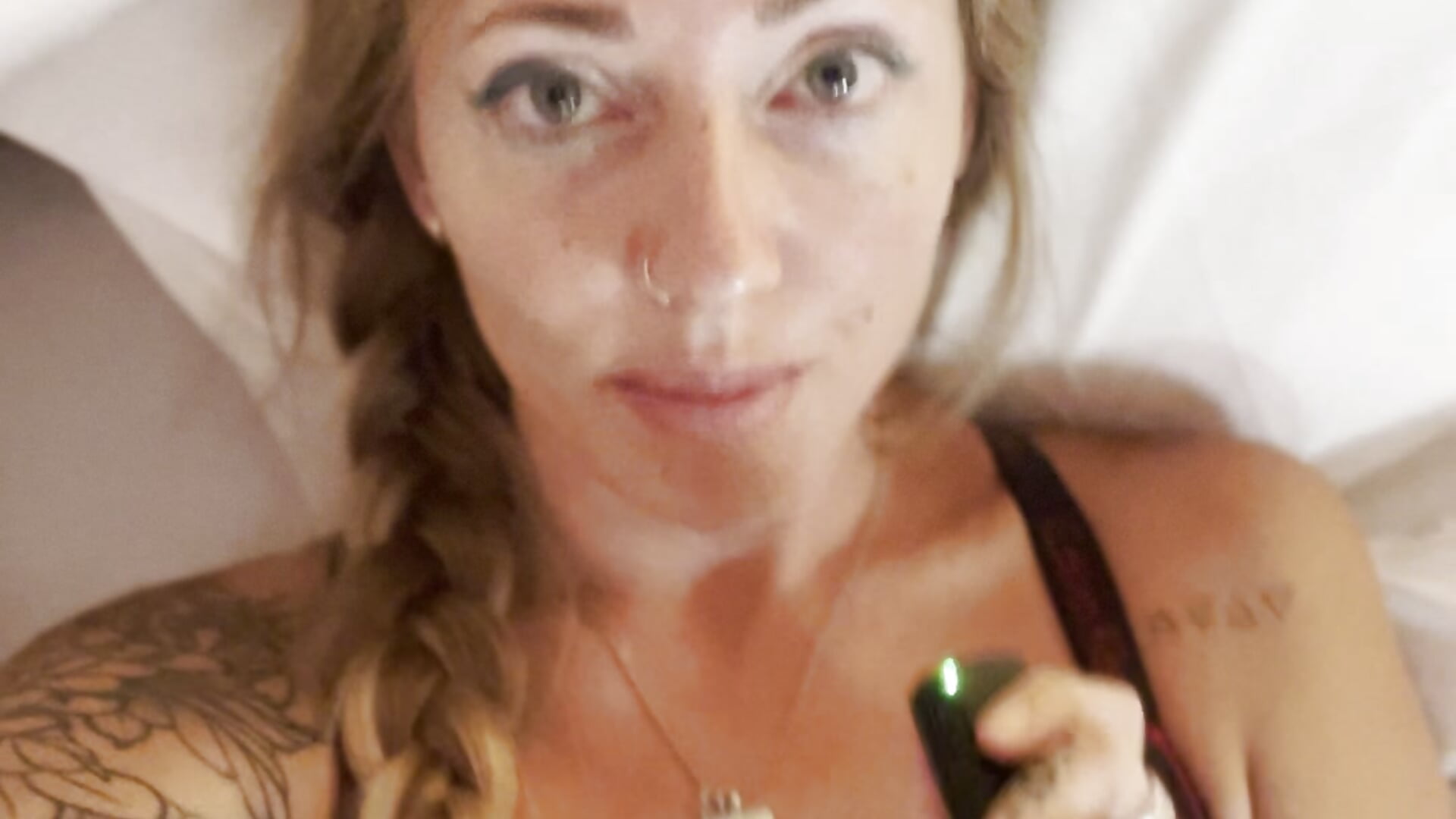 Bedtime.... — filmik OpheliaRoxx, modela(-lki) na kamerkach