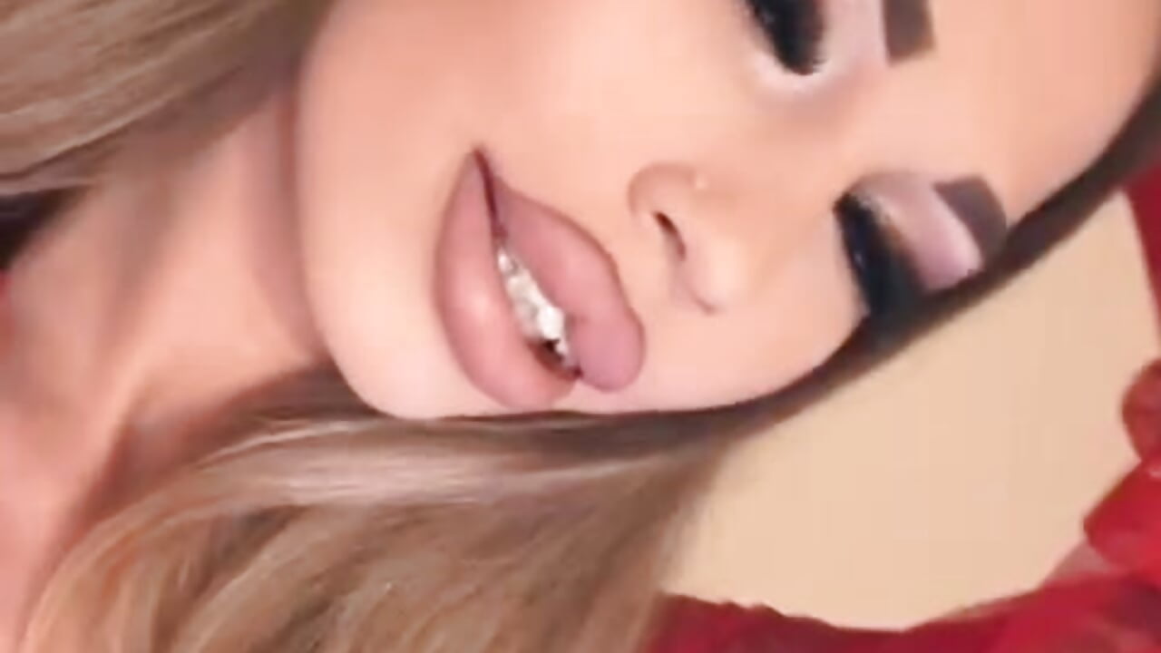 muahh - clip cu MistyAddams model videochat