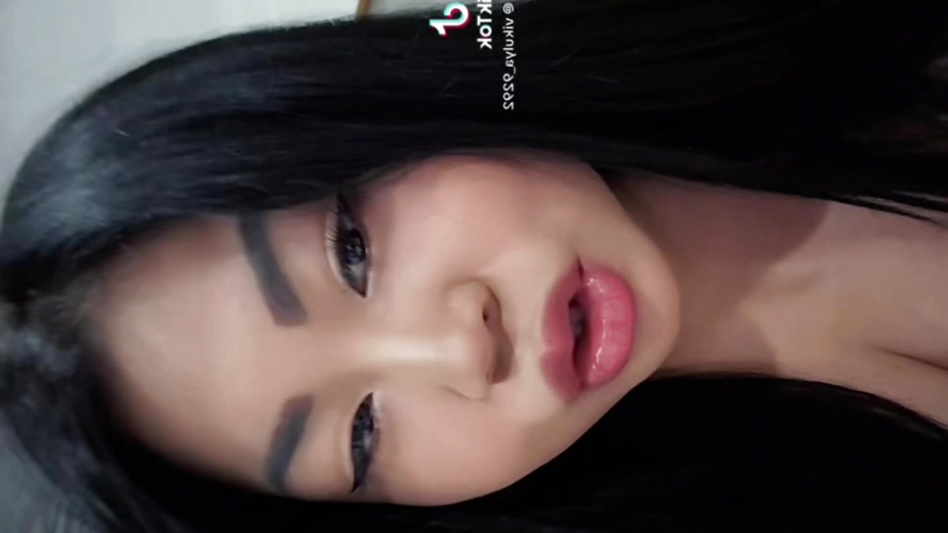 v10044g50000d4lio0nog65ith30abcg.mp4 - video by kitana255