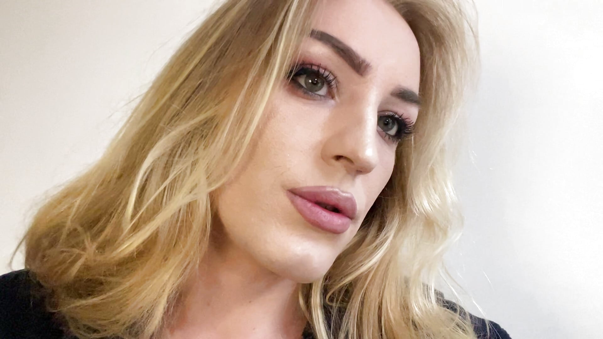 Welness - video by Mileriya cam model