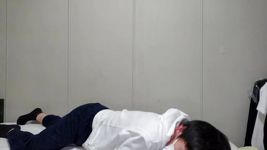 4月22日ベッドで低周波マッサージで悶えてる切り抜き - วิดีโอโดย sweets_danshi โมเดลแคม