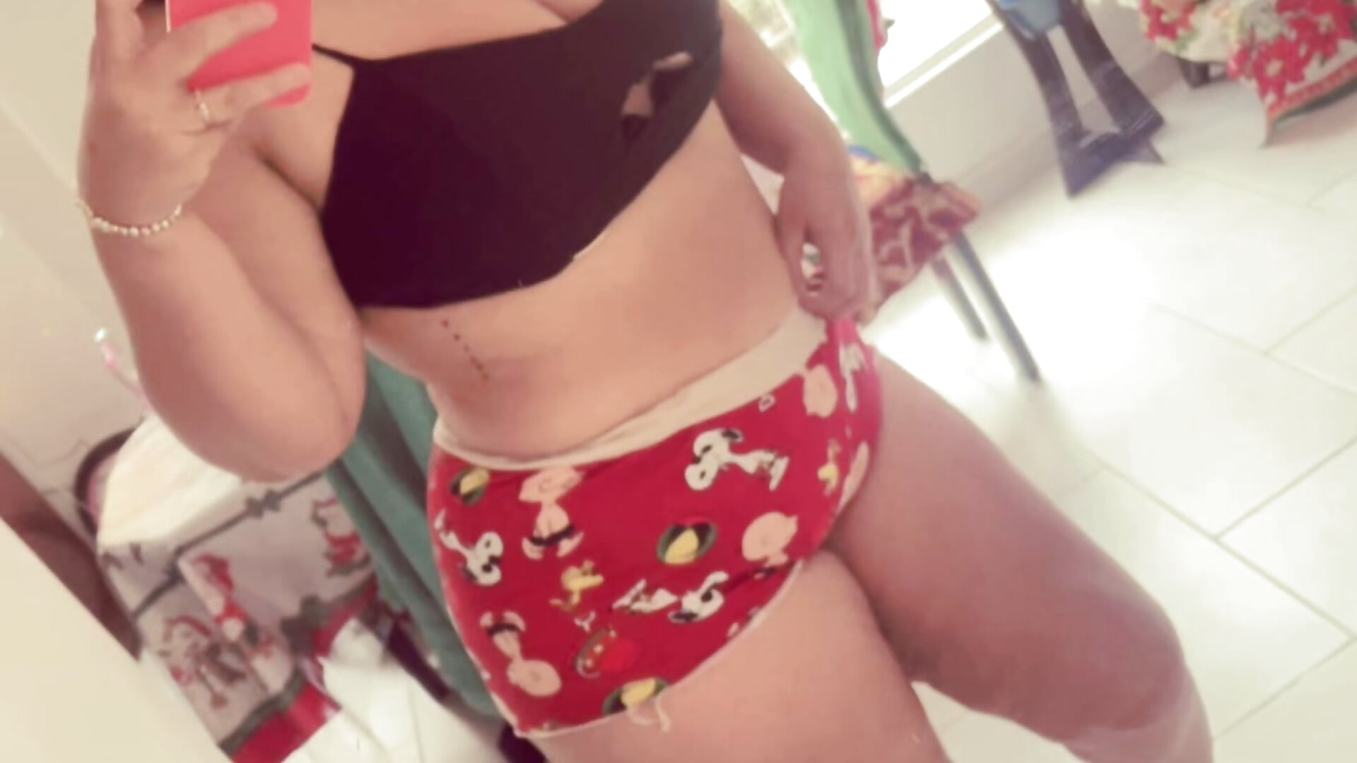 v14044g50000d5b9njfog65gmldrrqug - sophie-honey 캠 모델의 동영상