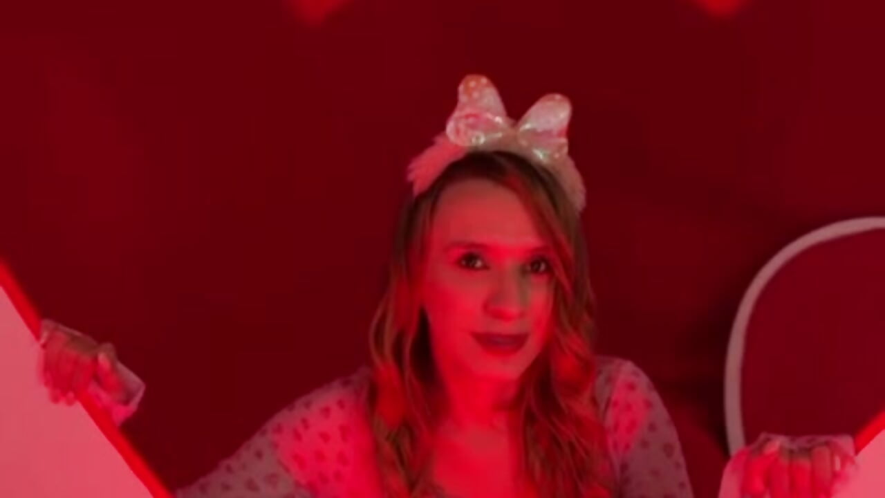 A Valentine's day to hug slowly😍 - video av Gabydevilll cam model