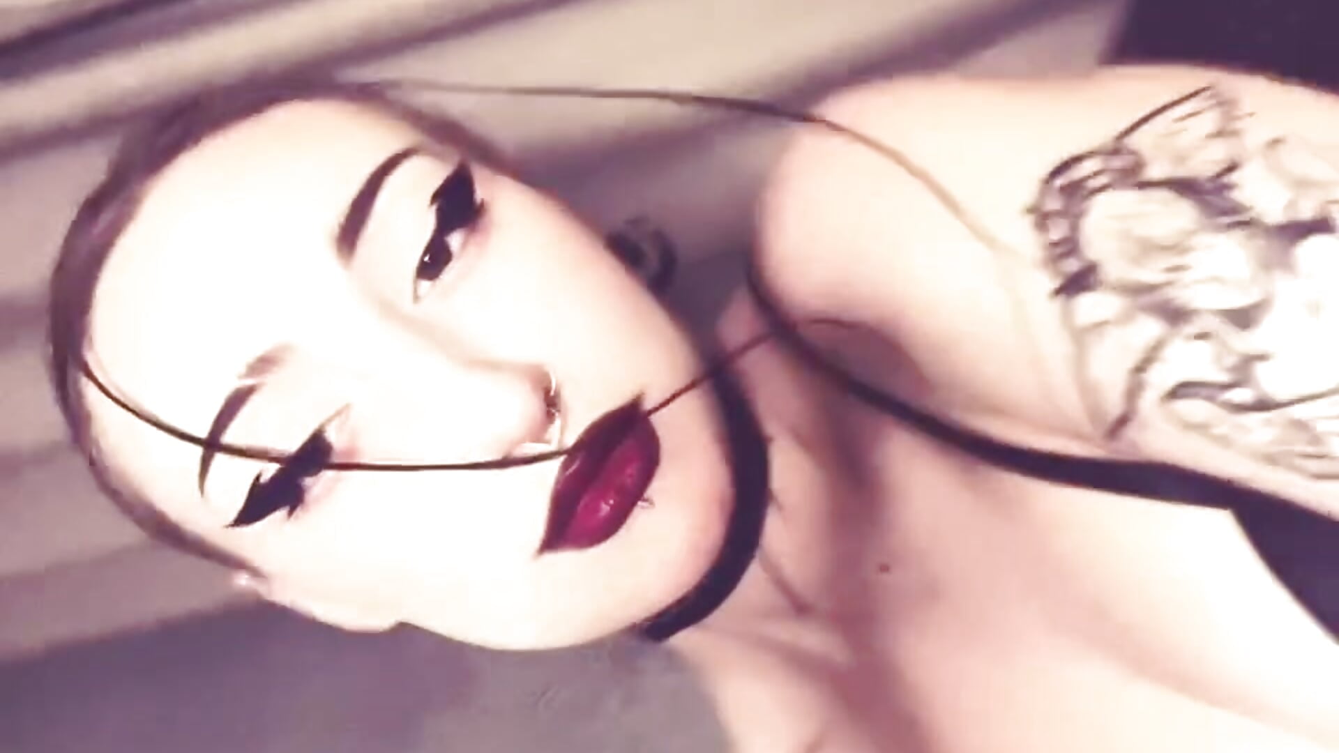 strip tok day 18 - video av easter_altt cam-modell