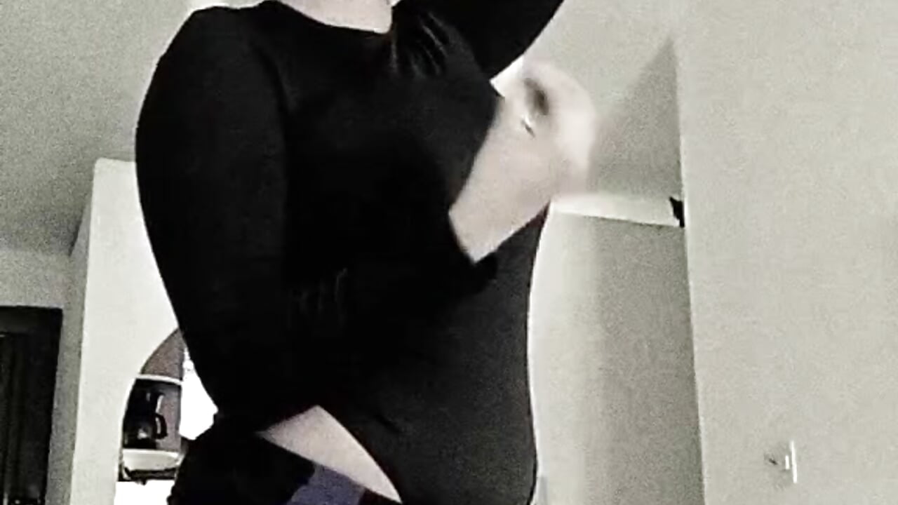 Cute - video by Valery__lovex cam model