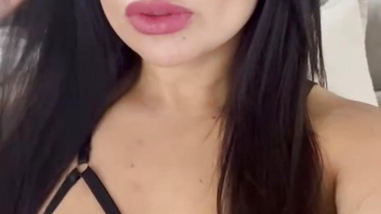 Dangerous to prying eyes😈😏 - video by ZaraVesari cam model