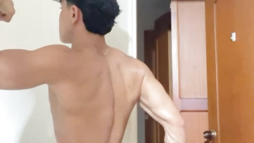 KISSES－カメラキャストの_TaylorBlackの動画