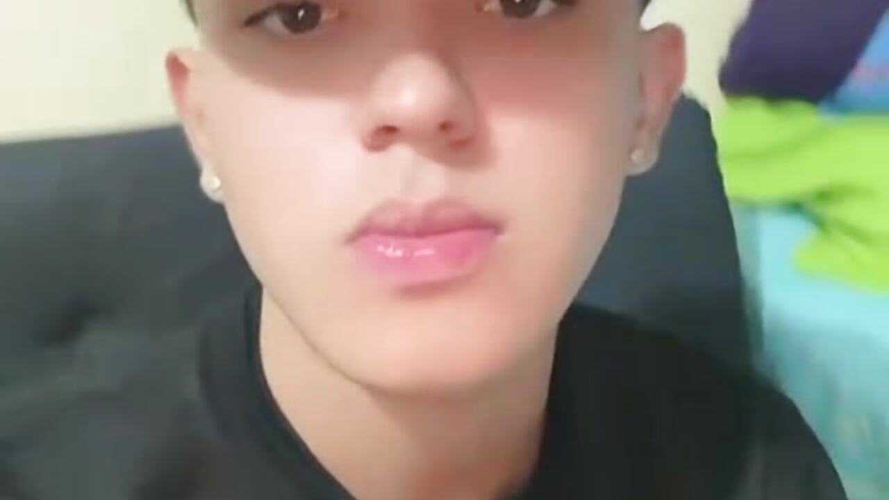 Smiling - video by _TaylorBlack cam model