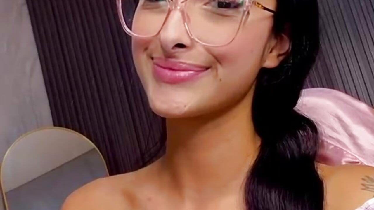 I spend the time thinking about you 😘 – video od webkamerové modelky Tifany_Tx